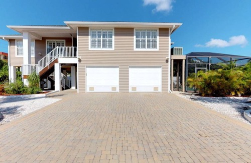 Mid Island House | 164 m² House ∙ 3 bedrooms ∙ 6 guests