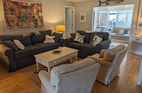 Englewood House | 164 m² House ∙ 3 bedrooms ∙ 6 guests