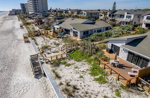 Sea Dunes Condo | 167 m² Condo ∙ 3 bedrooms ∙ 8 guests