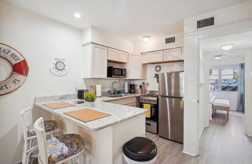Gulfport Condo | 167 m² Condo ∙ 3 bedrooms ∙ 12 guests
