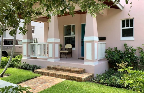 Grandview Heights House | 167 m² House ∙ 3 bedrooms ∙ 6 guests