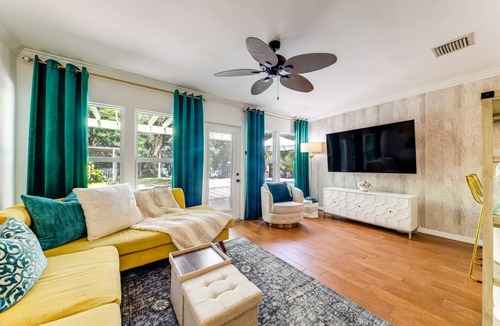 Stuart House | 167 m² House ∙ 4 bedrooms ∙ 9 guests