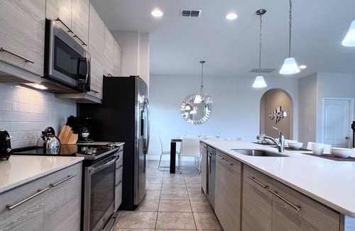 Haines City House | 167CC: 4 Bedroom Spacious Private Pool Home! 2 King Master Suites!- Resort Amenities