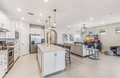 River Hall House | 17033 River Hall Single Family Home