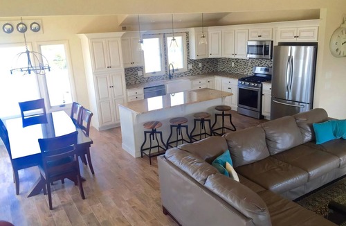 Loveladies House | 170F Sea Pine Dr, LLC 736