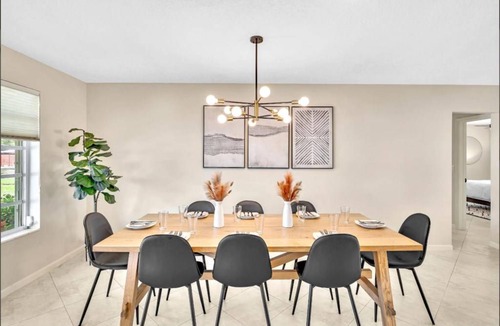 Hollywood Hills House | 172 m² House ∙ 3 bedrooms ∙ 8 guests
