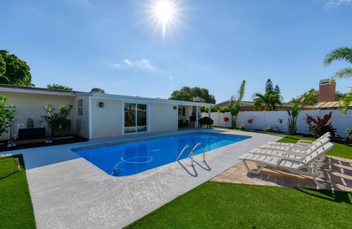Bradenton House | 172 m² House ∙ 3 bedrooms ∙ 6 guests