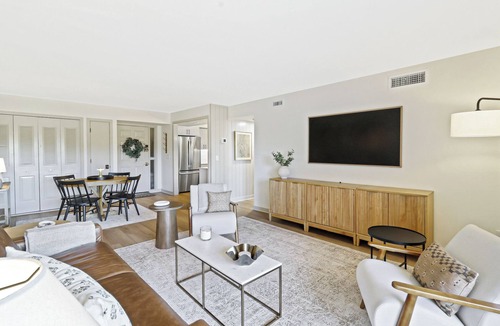 South Beach Villa | 1731 Bluff Villas: 1 Bedroom, 1 Bath, Hosts 4