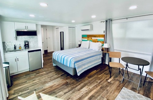Victoria Park Apartment | 1757C Secluded Studio- Close to Beach & Las Olas