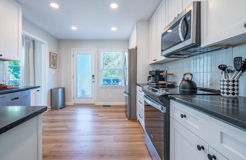 Cartersville House | 18 Huntcliff Dr, Cartersville