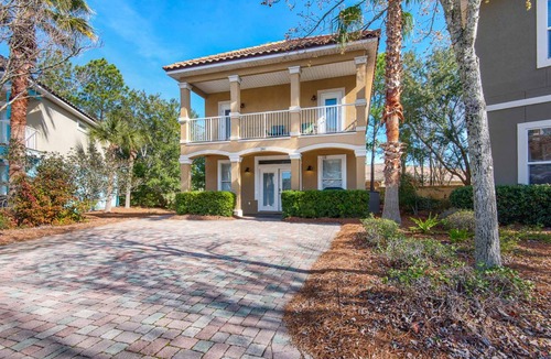 Villages of Crystal Beach House | 181 m² House ∙ 4 bedrooms ∙ 12 guests