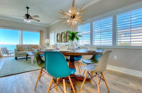 Independence Square Condo | 182 m² Condo ∙ 3 bedrooms ∙ 8 guests