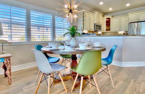 Independence Square Condo | 182 m² Condo ∙ 3 bedrooms ∙ 8 guests