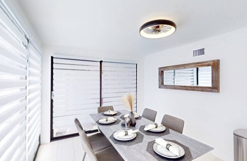 Driftwood House | 185 m² House ∙ 5 bedrooms ∙ 10 guests