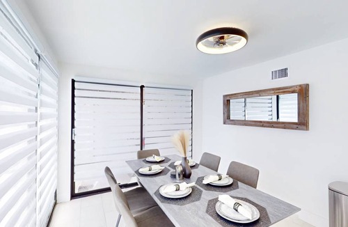 Driftwood House | 185 m² House ∙ 5 bedrooms ∙ 10 guests