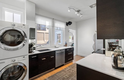 Brookwood Apartment | 186 m² Apartment ∙ 3 bedrooms ∙ 6 guests