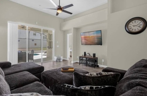 Lake Berkley House | 186 m² House ∙ 4 bedrooms ∙ 8 guests