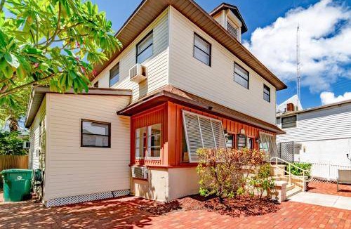 Downtown Boca Grande Historic District House | 186 m² Motel ∙ 2 bedrooms ∙ 6 guests