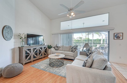 Falcons Glen House | 188 m² House ∙ 3 bedrooms ∙ 6 guests
