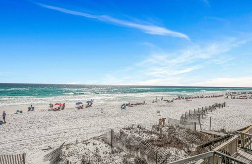 Miramar Beach Apartment | 189 m² Apartment ∙ 3 bedrooms ∙ 8 guests