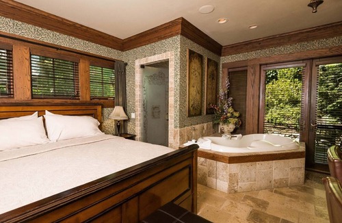Historic Montford Bed & Breakfast | 1900 Inn on Montford