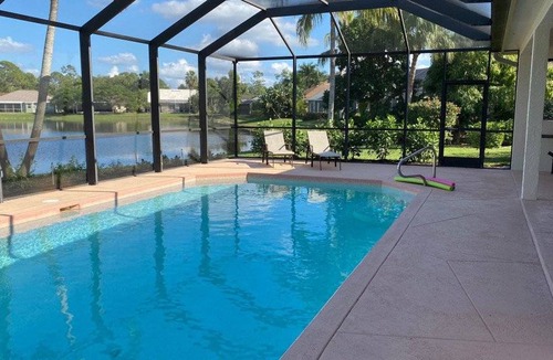 Crown Pointe House | 192 m² House ∙ 3 bedrooms ∙ 4 guests
