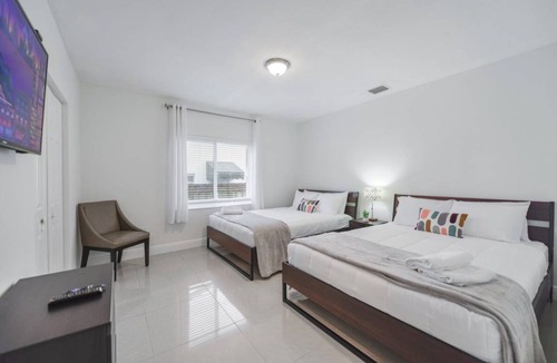 Northeast Miami House | 194 m² House ∙ 3 bedrooms ∙ 6 guests