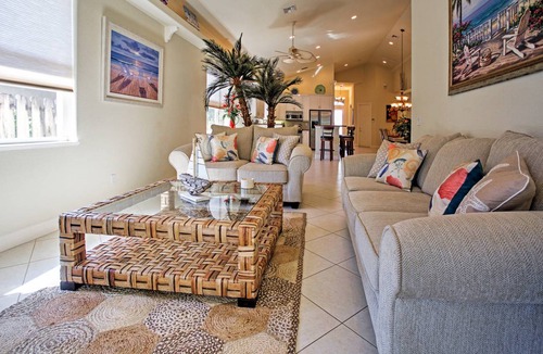 Naples Park House | 195 m² House ∙ 3 bedrooms ∙ 8 guests