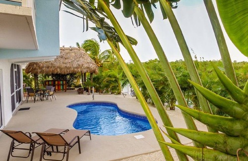 Marathon House | 195 m² House ∙ 4 bedrooms ∙ 10 guests