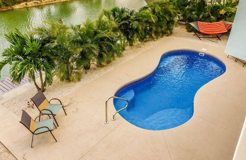 Marathon House | 195 m² House ∙ 4 bedrooms ∙ 10 guests