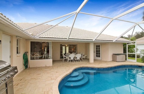 Nokomis Villa | 195 m² Villa ∙ 3 bedrooms ∙ 6 guests