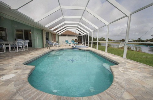 Pine Valley Villa | 195 m² Villa ∙ 3 bedrooms ∙ 6 guests