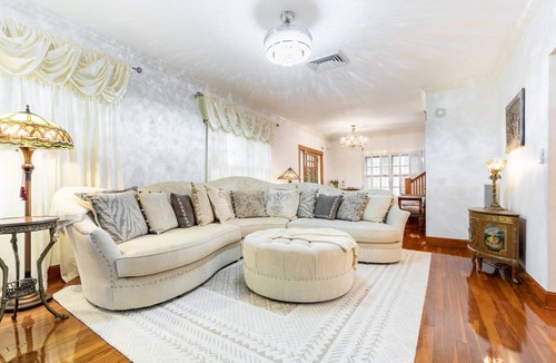 Idlewyld House | 197 m² House ∙ 4 bedrooms ∙ 8 guests