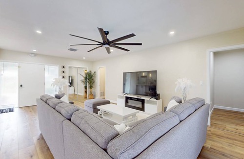 Clearwater House | 198 m² House ∙ 4 bedrooms ∙ 10 guests