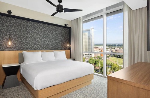 Five Points Resort | 1BD/Atlanta - Downtown w/Rooftop Pool and Pool Bar!
