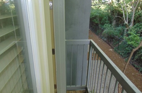 Lindridge-Martin Manor Apartment | 1BDR King Close to the City