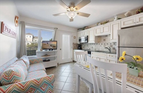 Beach Haven Condo | 1BR Ocean Block Condo – 140’ from the Beach