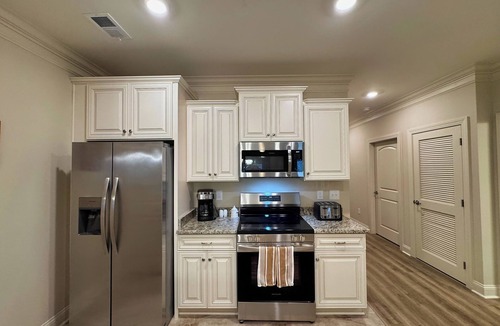 Murrells Inlet Condo | 1st fl, 3-bed condo, mins from beach, Marshwalk, and golf!