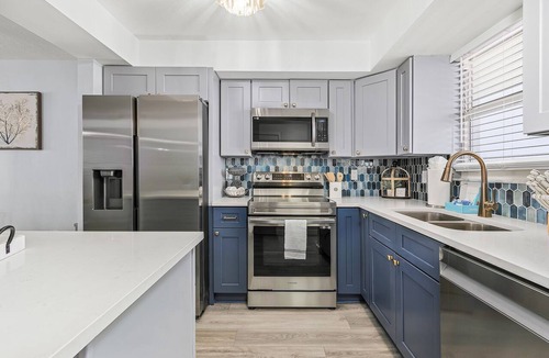 Fort Myers Beach Condo | 1st Floor Condo | Bay & Gulf Views, Pool & Walk to Beach