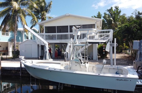 Doctor's Arm House | 2/2 Canal Front Home with Great Boating Access! Located in Doctor’s Arm Big Pine