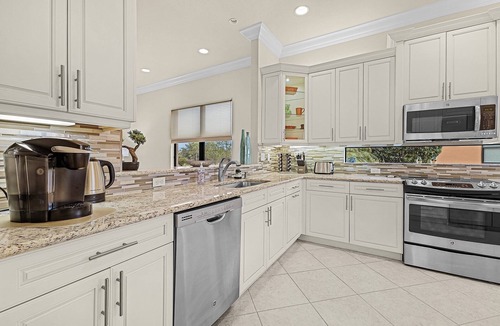 Naples House | 2/2 with Den in Riverstone Community in Naples!