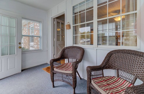 Cape May Cottage | 2 Bd 1 ba home close to Beach - now renting for 2026!