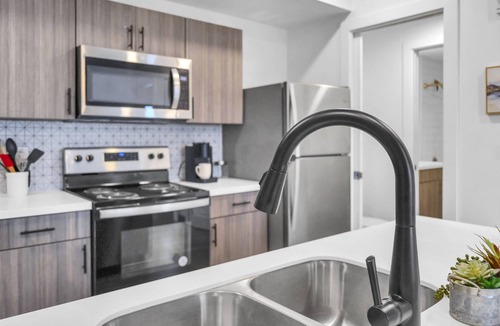 Zephyrhills Condo | 2 BDR Condo Steps from Tennis, Pickleball and Wellness Center