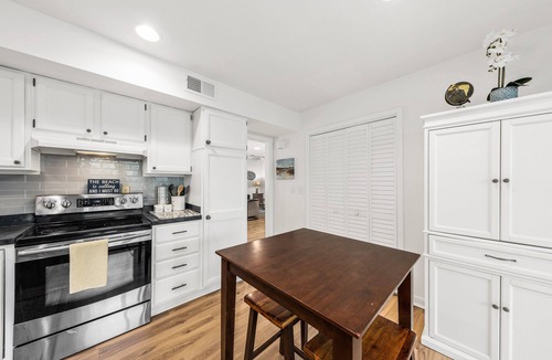 Spinnaker Beachhouses Villa | 2 Bed/2 Bath Spinnaker! Walk to the Beach & Pools! Amenity access included!