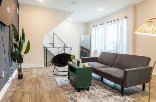 Kensington Apartment | 2-Bed&2-BathWDCentralKitchenWifiDesk