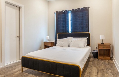 Kensington Apartment | 2-Bed&2-BathWDCentralKitchenWifiDesk