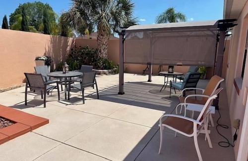 El Cortez House | 2 bed/2bath Courtyard Villa Spanish Springs w/cart