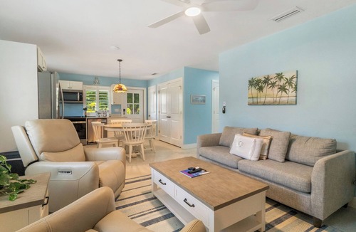Sanibel Cottage | 2 bedroom, 2 bath cottage at Sanibel Shores PET FRIENDLY