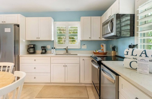 Sanibel Cottage | 2 bedroom, 2 bath cottage at Sanibel Shores PET FRIENDLY