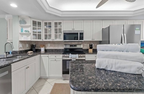 Sanibel Condo | 2 bedroom 2 bath gulf view condo at Pointe Santo